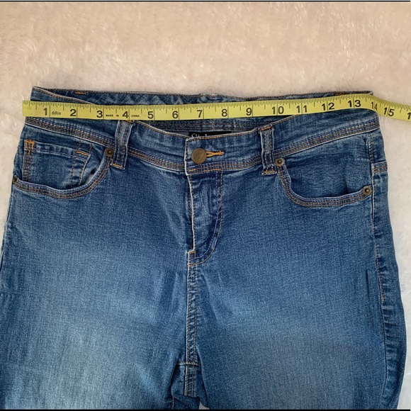 Style & Co. Petite capri jeans - Picture 3 of 5